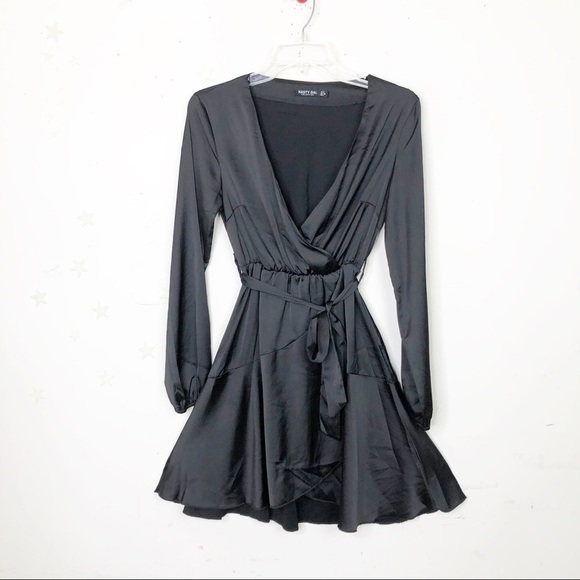 NASTY Gal Collection touch & go satin dress - Picture 8 of 13